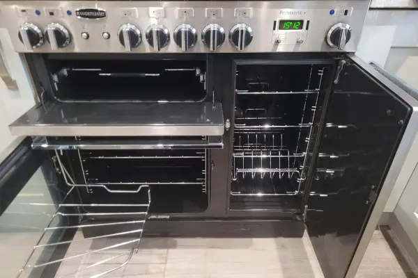 An oven cleaned by Linda at Em & L Cleaning Services